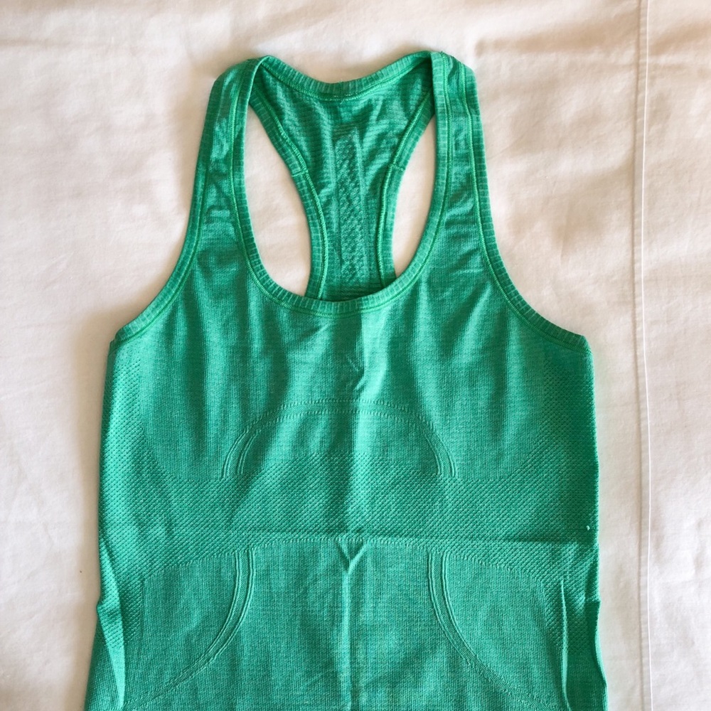Lululemon Swiftly Tech Racerback tank